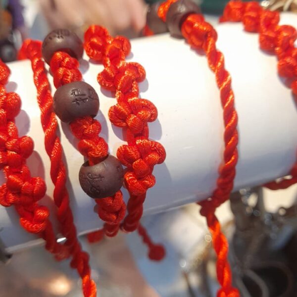 PULSERA CORDON ROJO